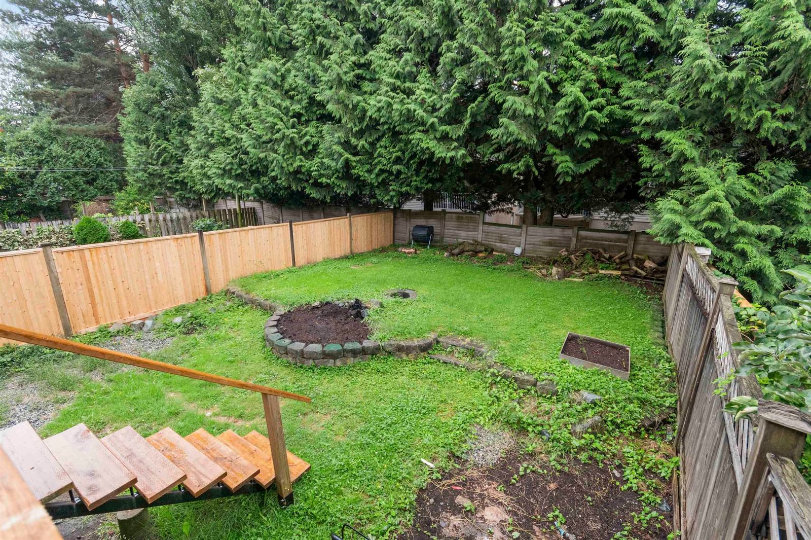 Listing Image 6