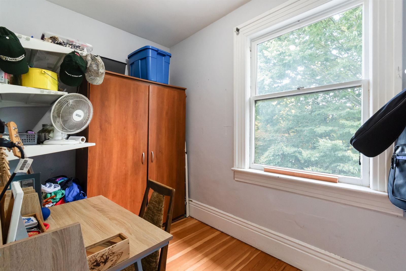 Listing Image 17