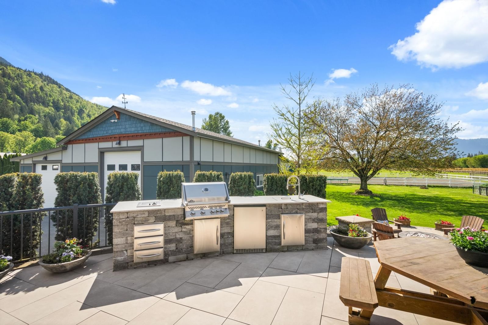 Listing Image 30