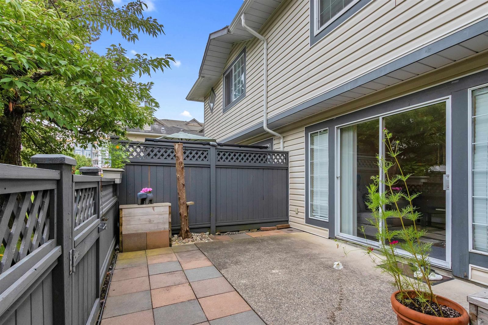 Listing Image 20