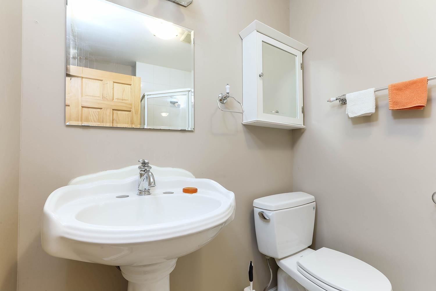 Listing Image 20