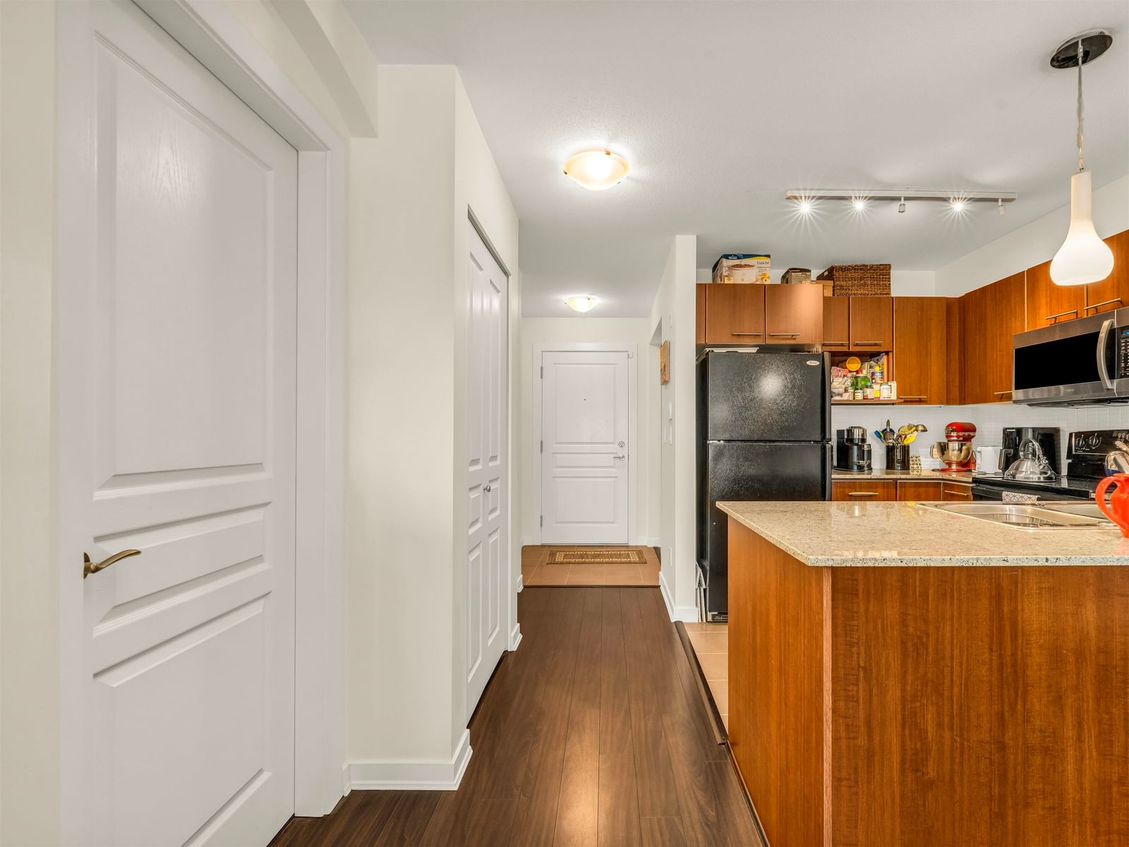 Listing Image 21