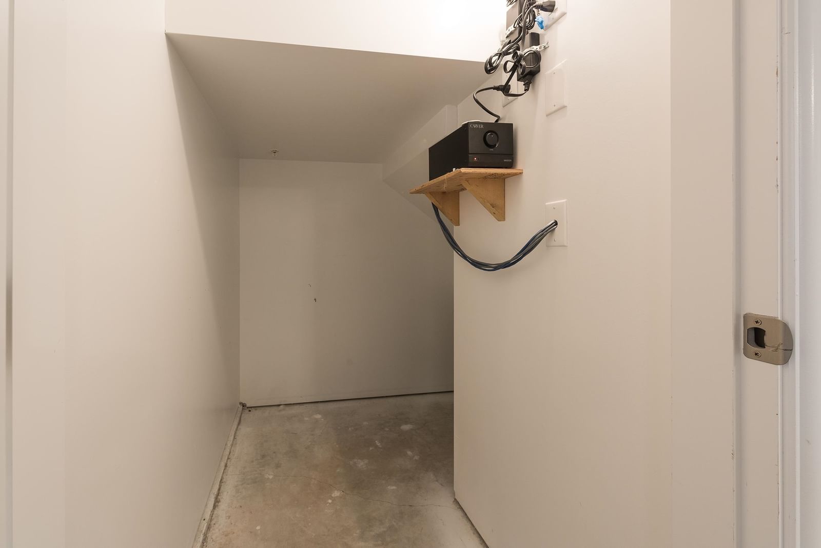Listing Image 36