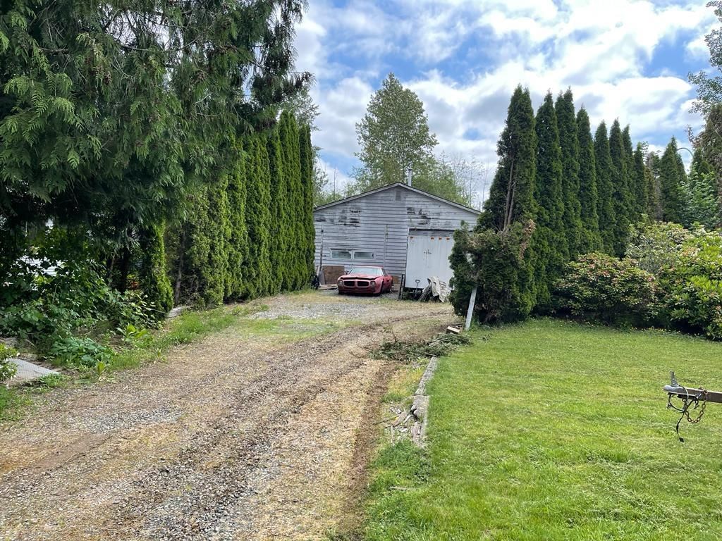 Listing Image 12