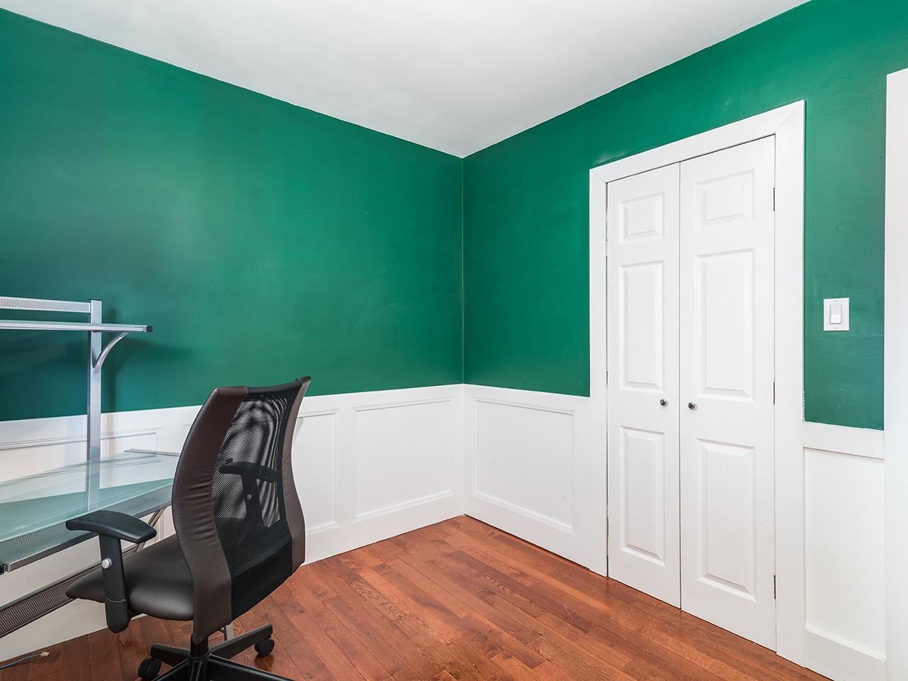 Listing Image 17