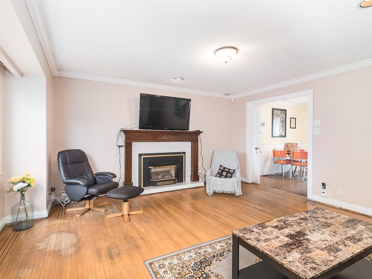 Listing Image 6