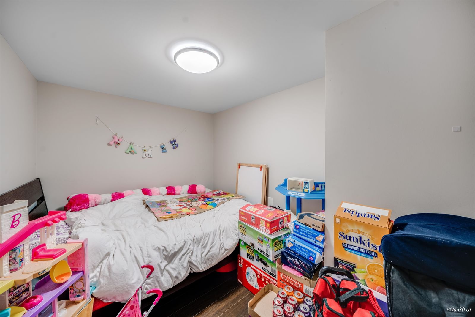 Listing Image 12