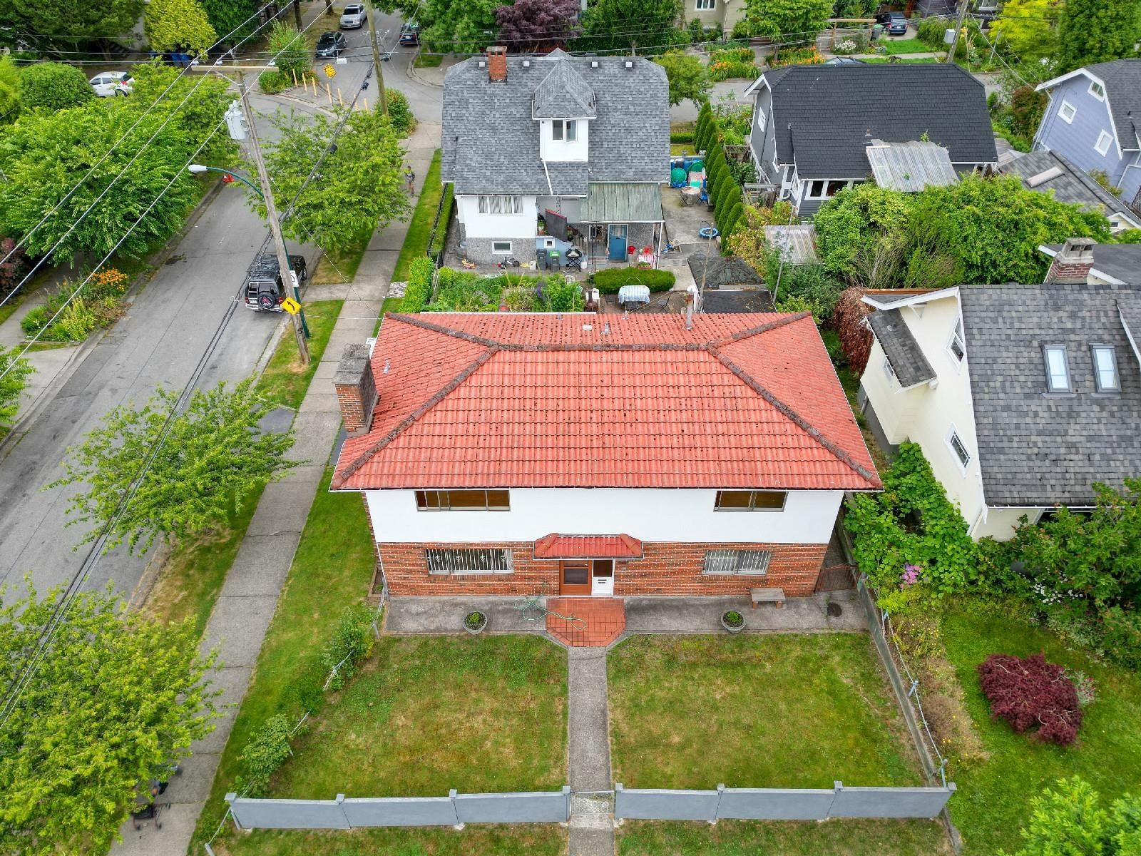 Listing Image 12