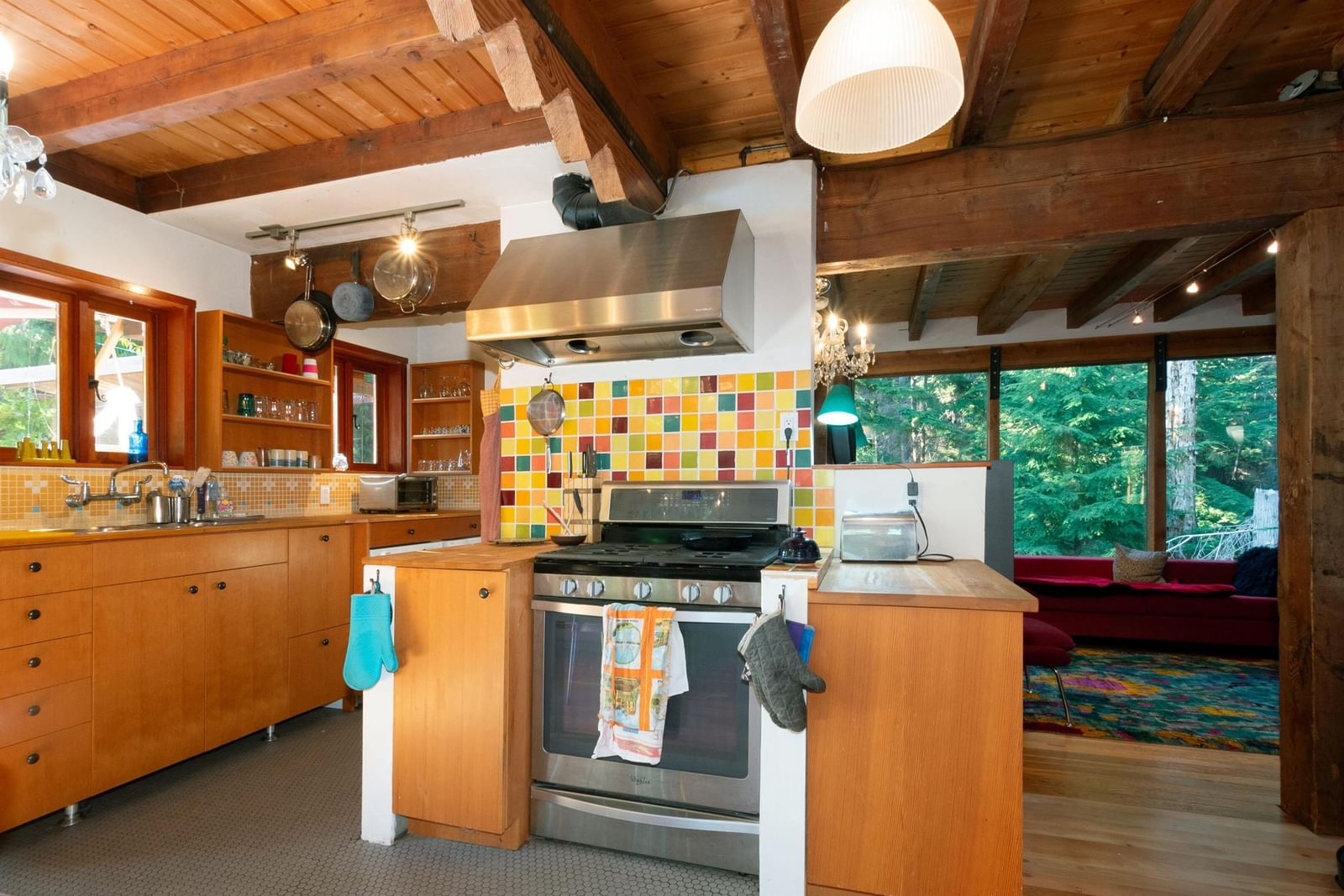 Listing Image 12