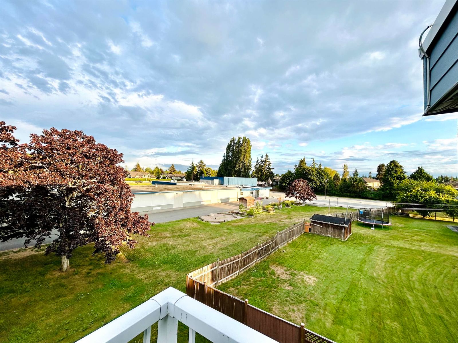 Listing Image 19
