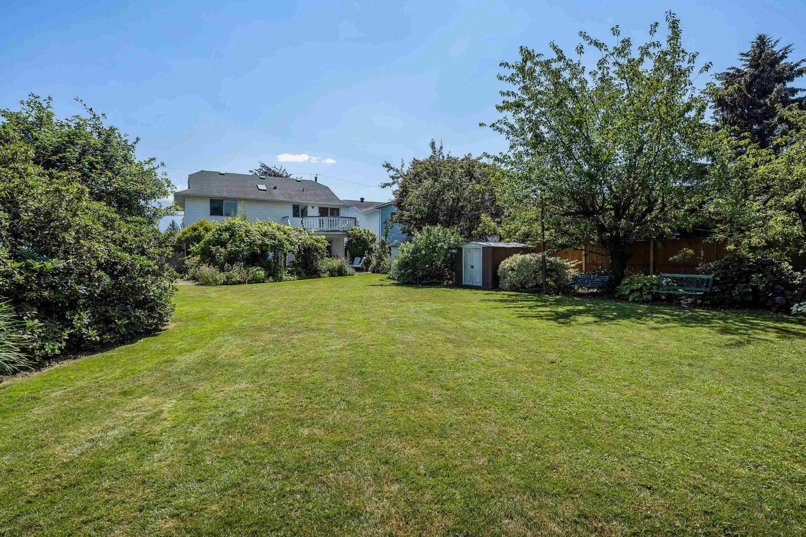 Listing Image 5