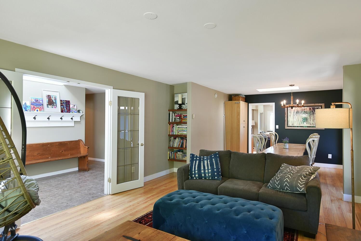 Listing Image 14