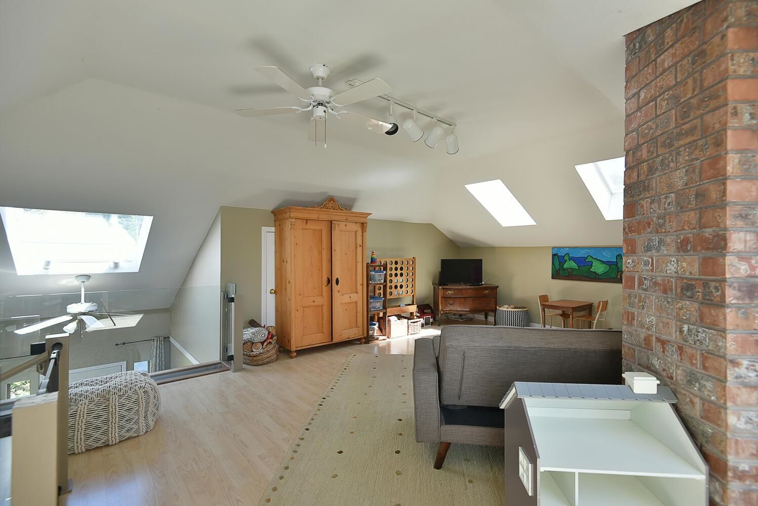 Listing Image 18