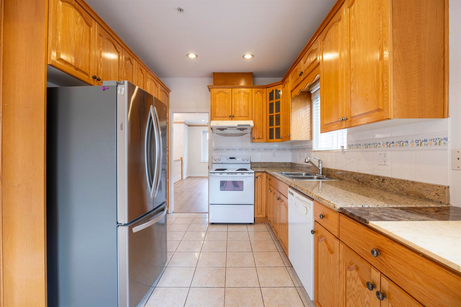 Listing Image 14