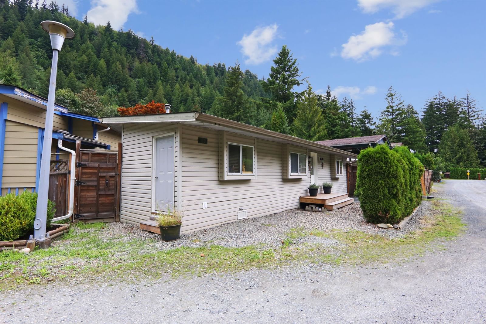 Listing Image 20