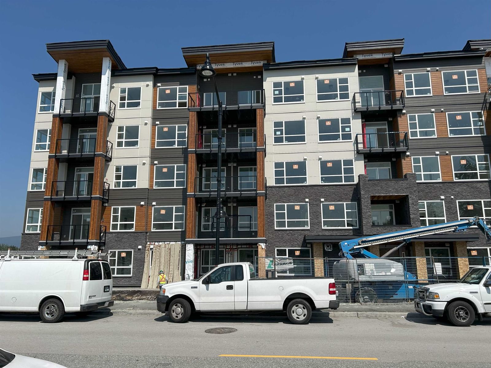 Listing Image 6