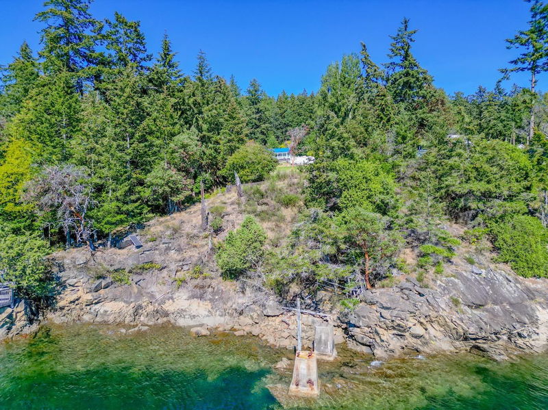 1325 Mackinnon Road, Pender Island, British Columbia (MLS R2918204)