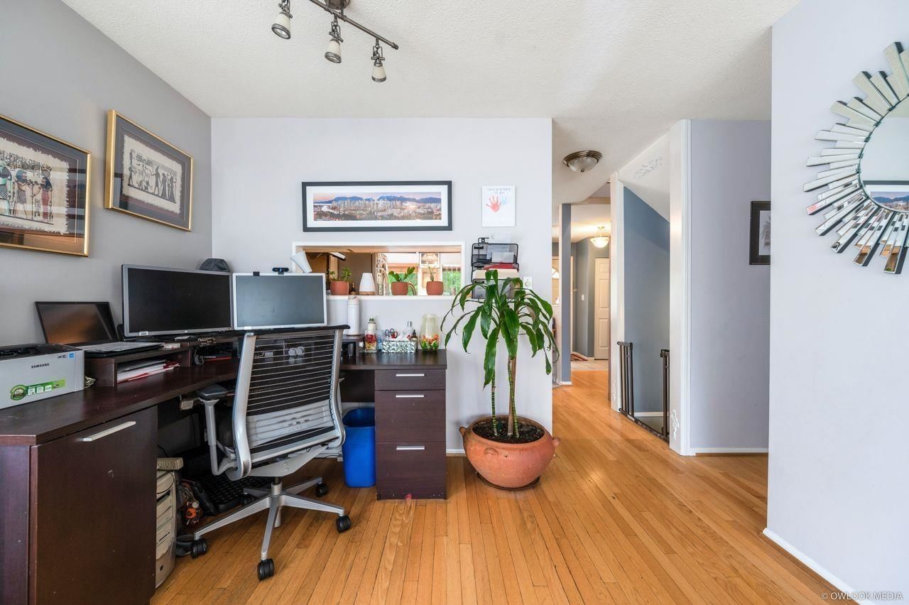 Listing Image 5