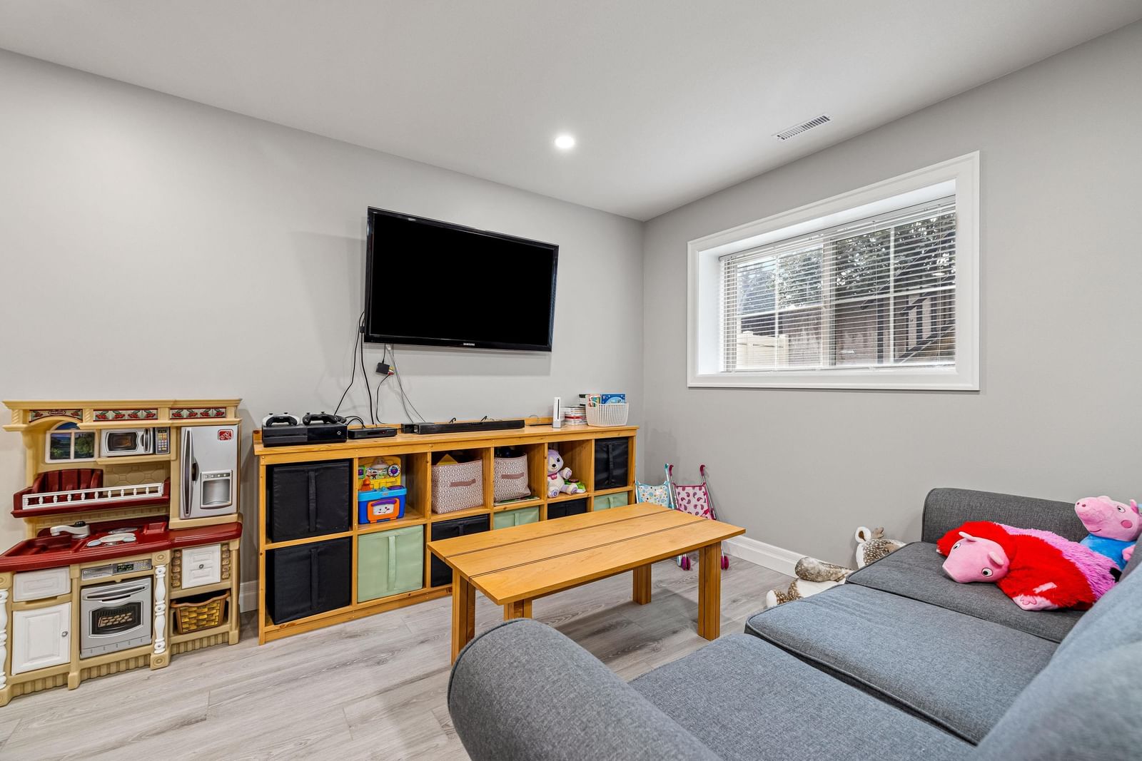 Listing Image 23