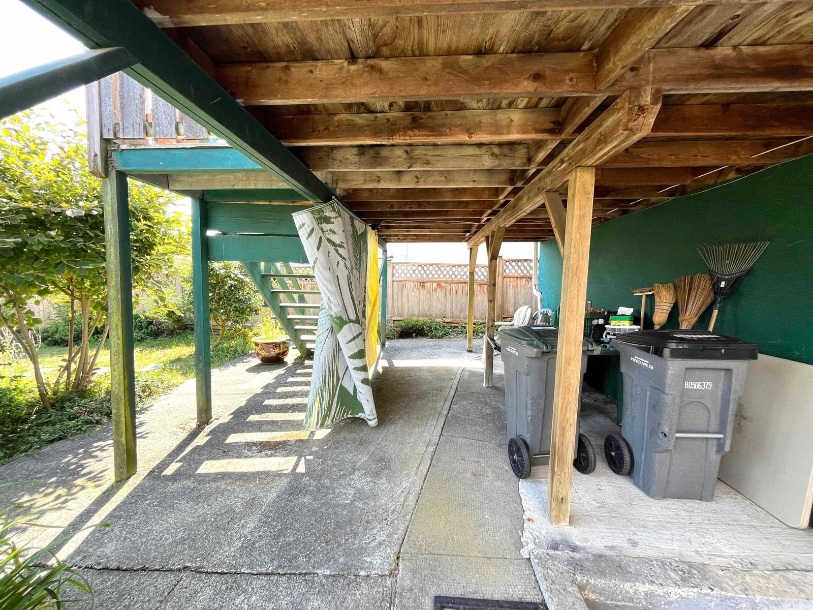Listing Image 16