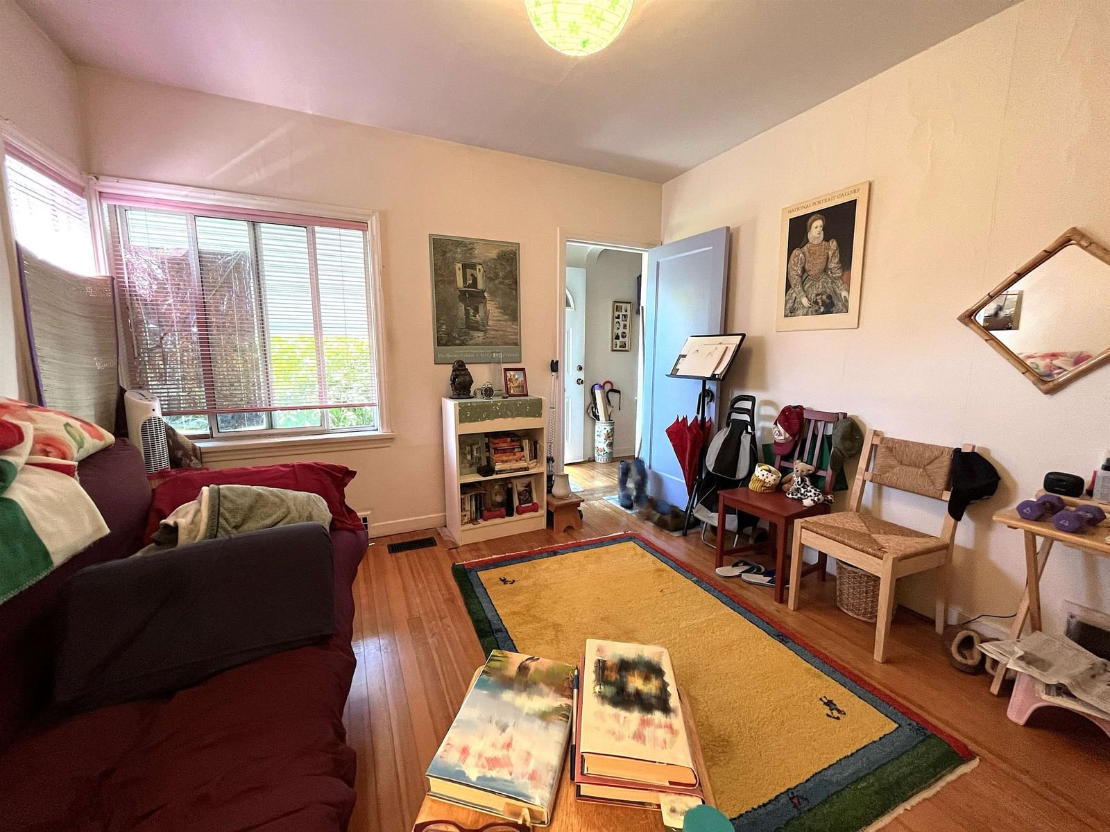 Listing Image 5