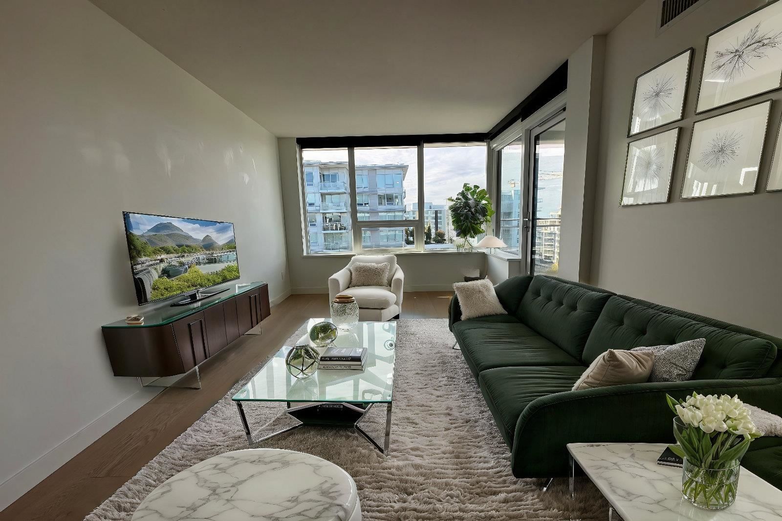 Listing Image 11