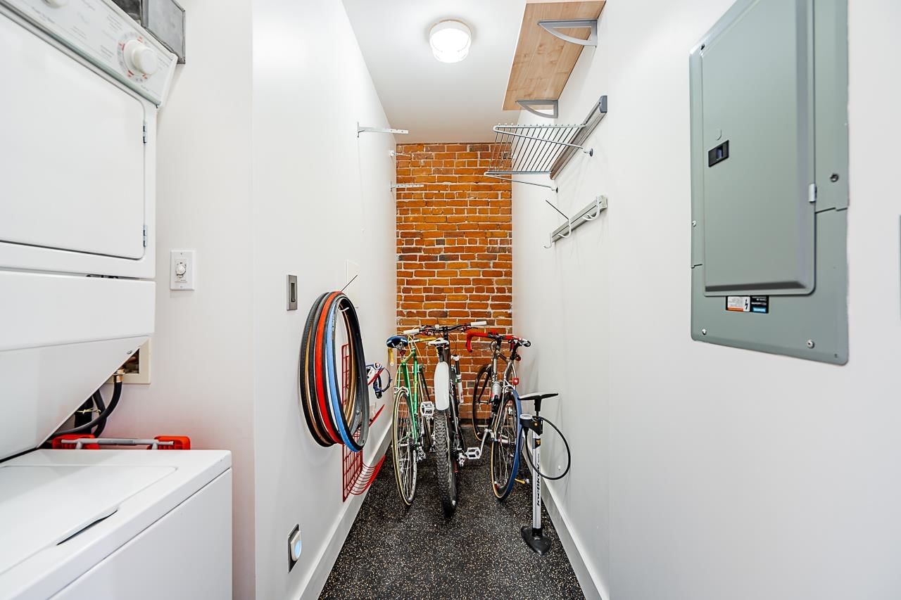 Listing Image 21