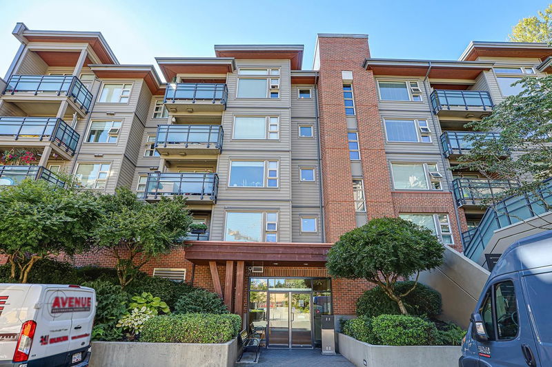 1677 Lloyd Avenue #203, North Vancouver, British Columbia (MLS R2918444)