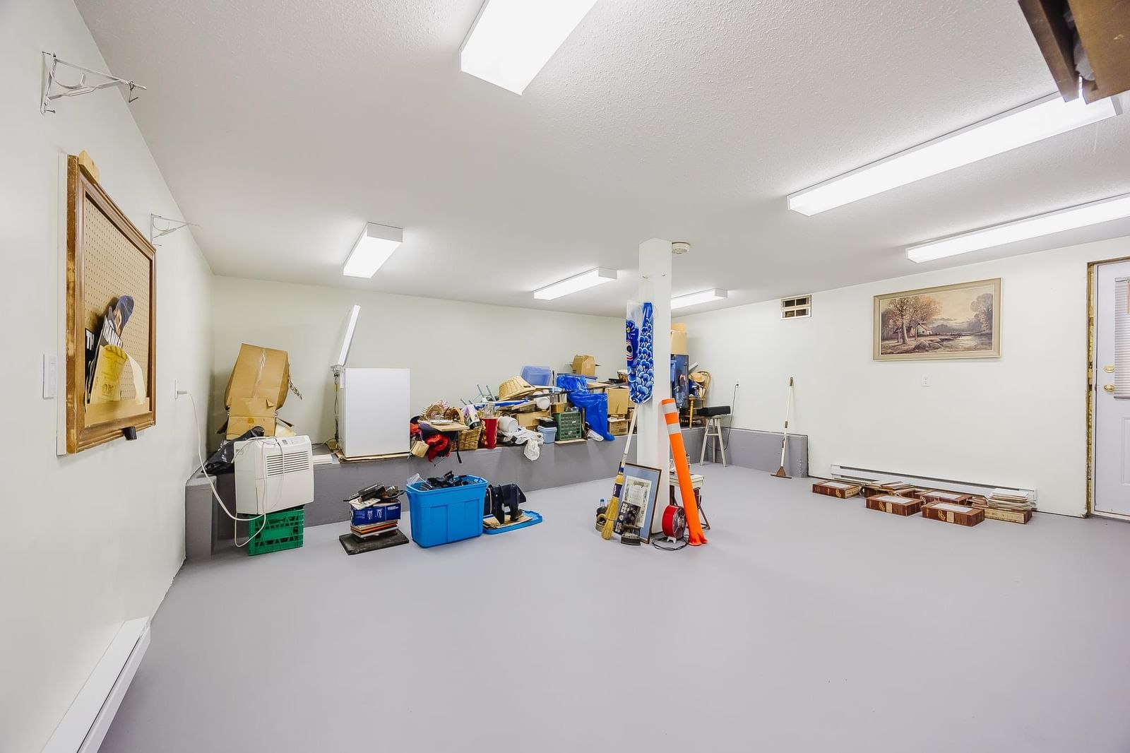 Listing Image 32