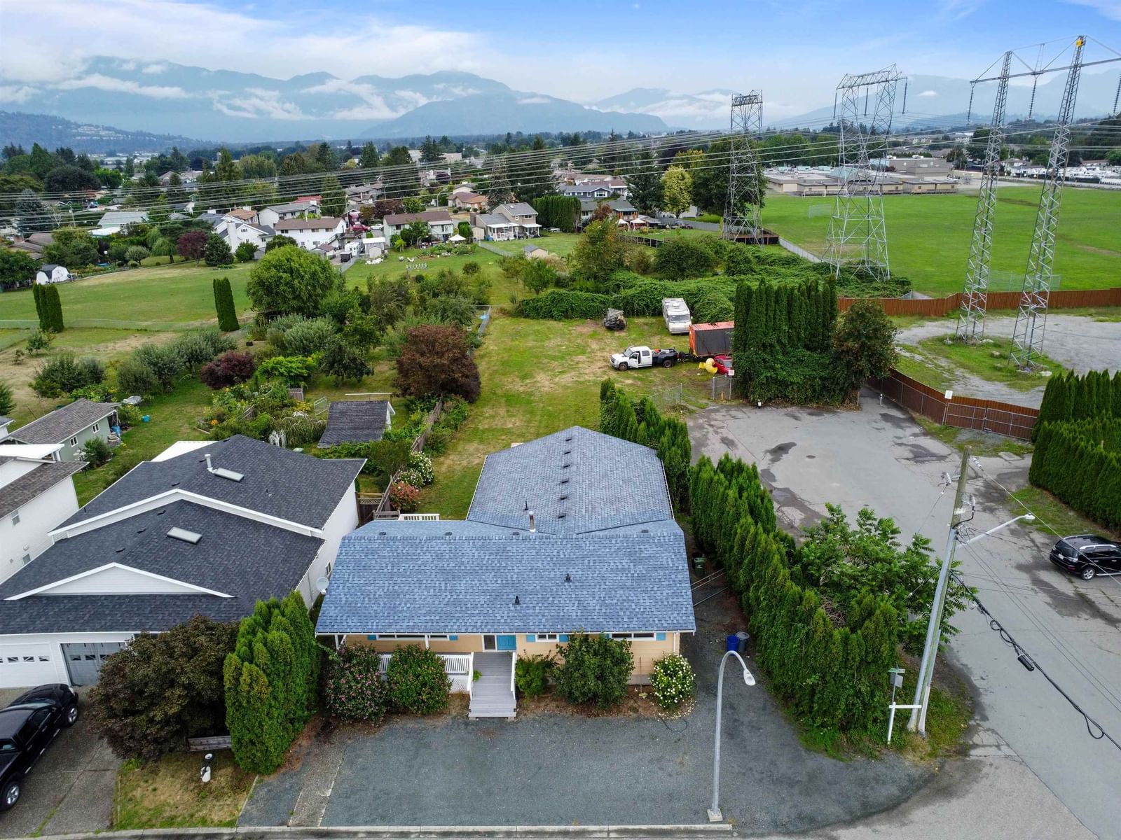 Listing Image 5