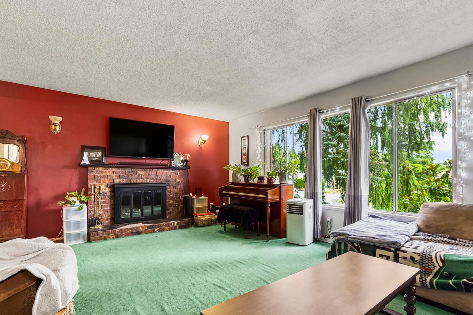 Listing Image 6