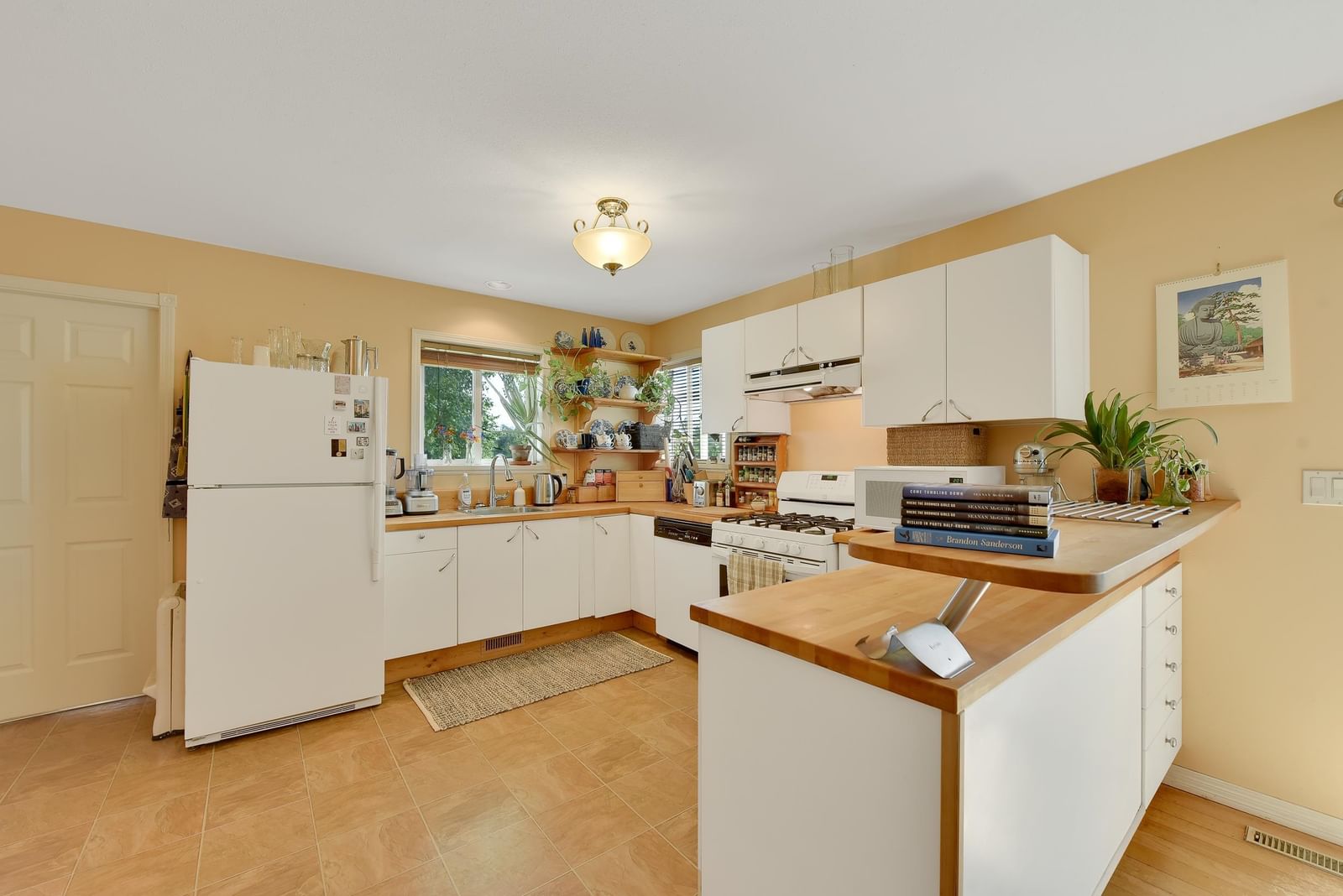 Listing Image 8