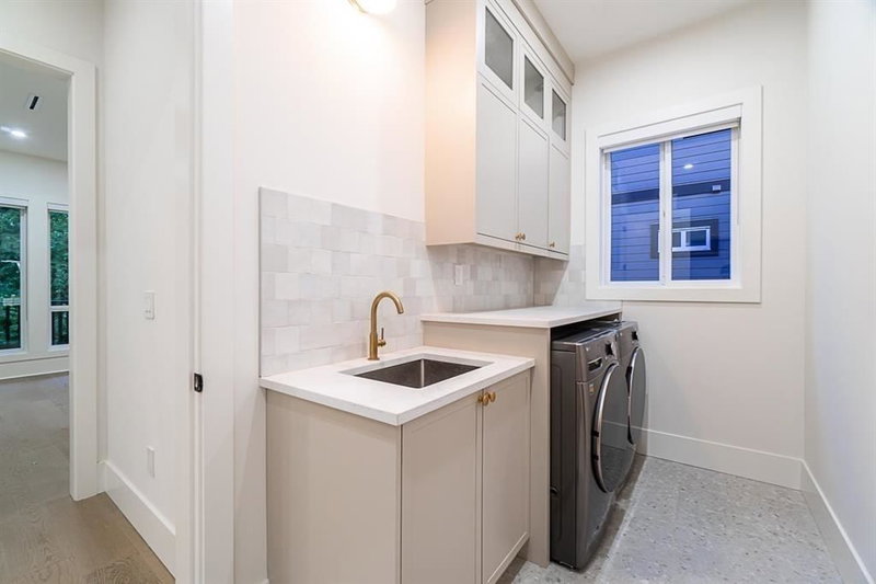 882 English Bluff Road, Delta, V4M 2N5 | Image 2