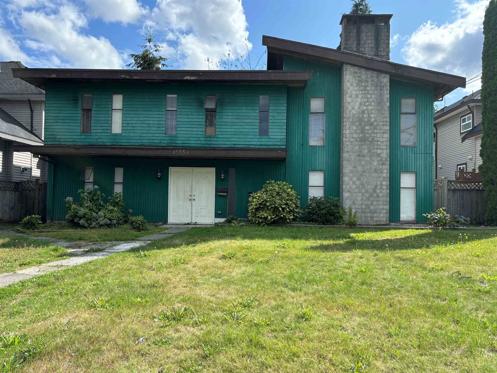 Listing Image 4