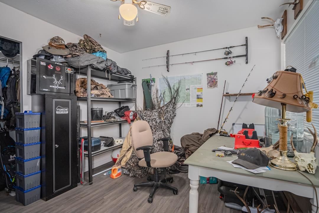 Listing Image 17