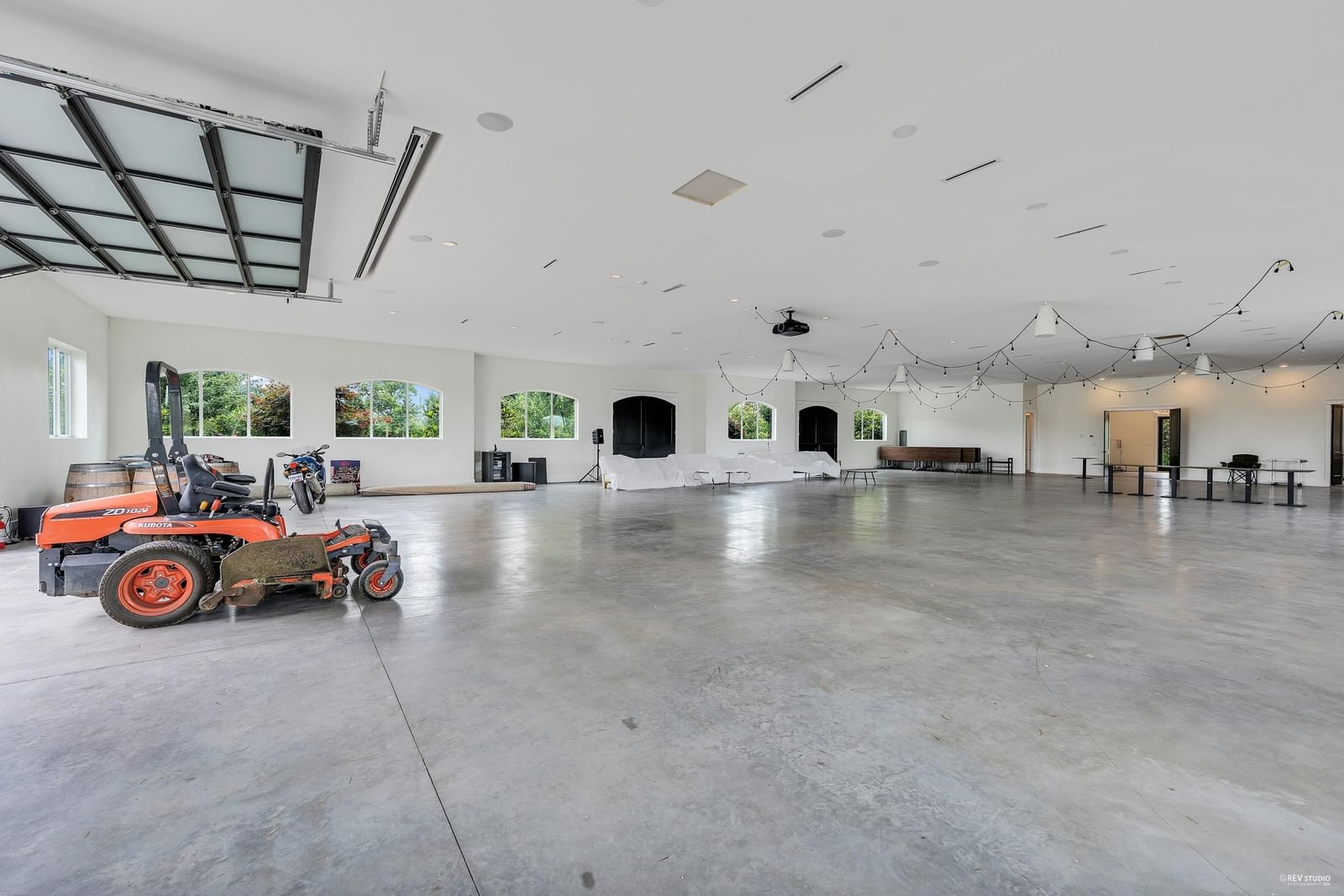 Listing Image 38