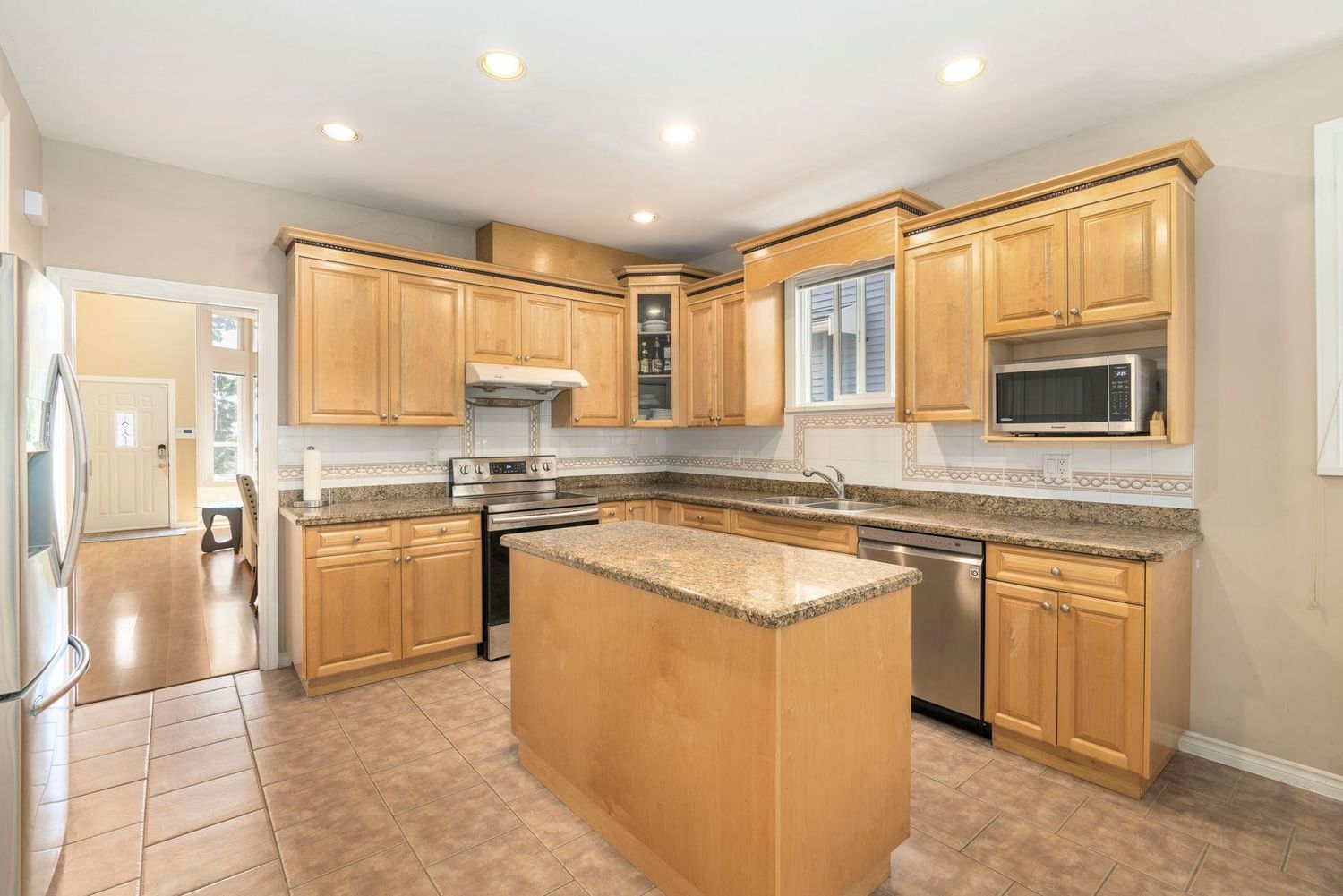 Listing Image 9