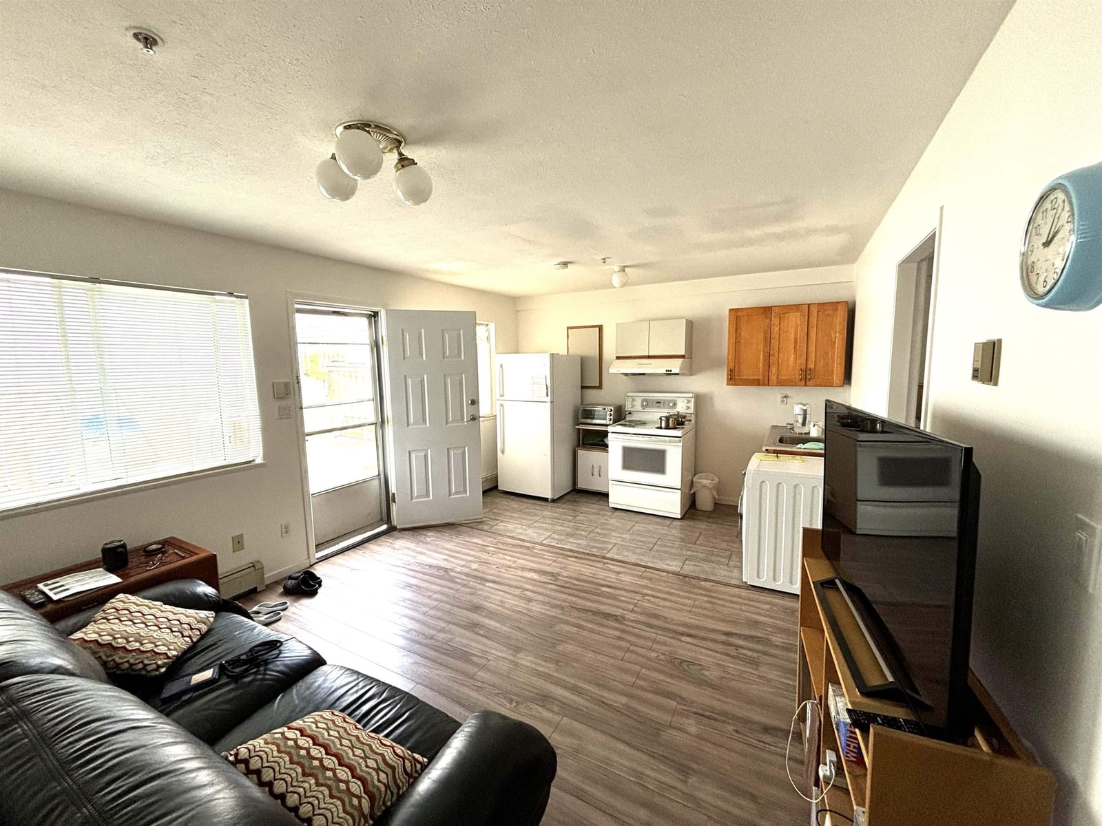 Listing Image 14