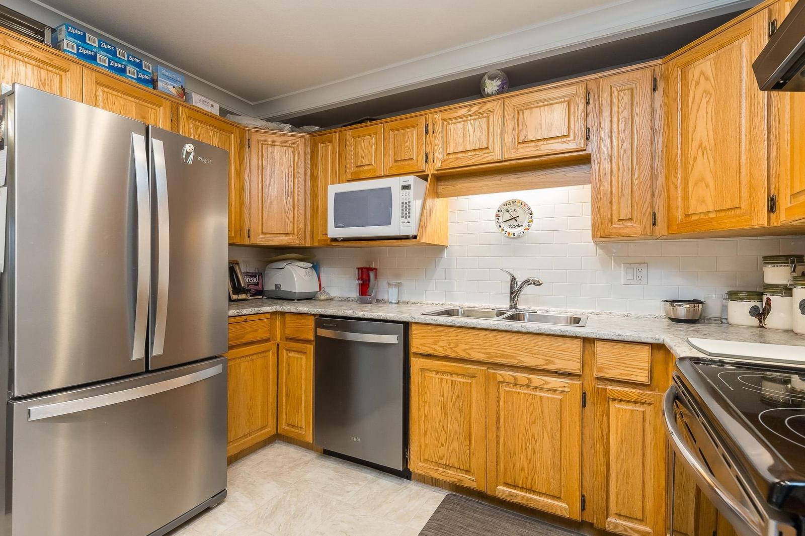 Listing Image 10