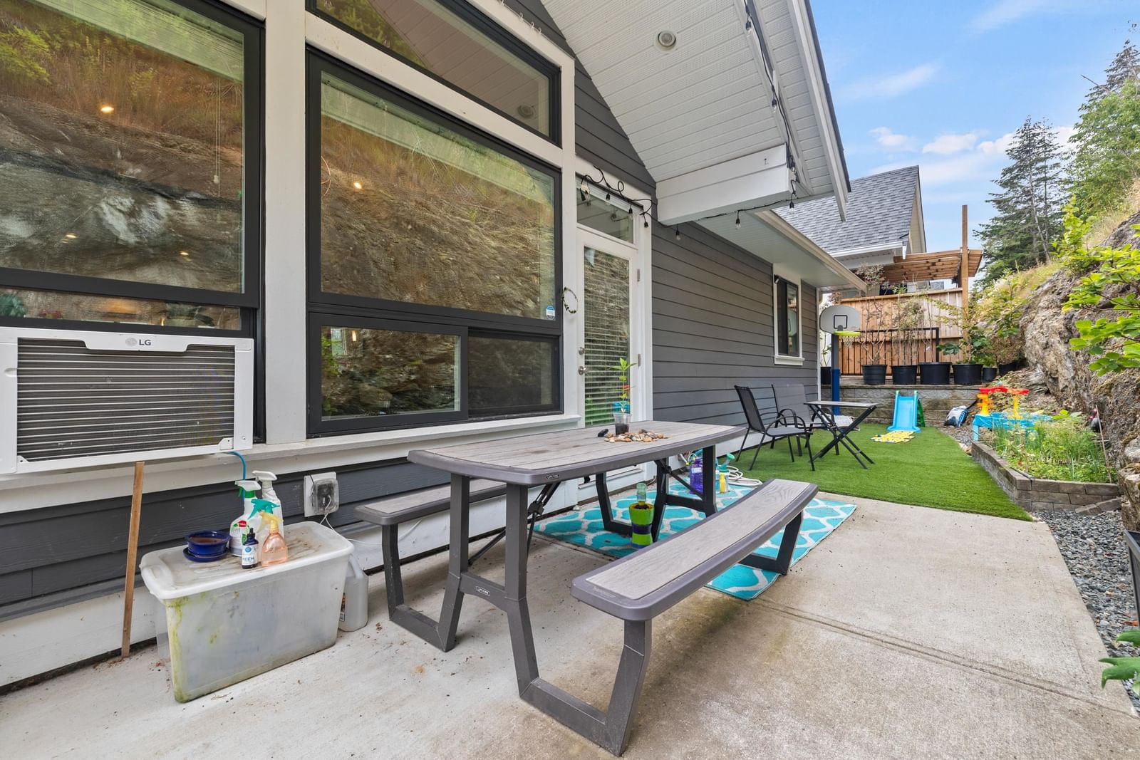 Listing Image 22
