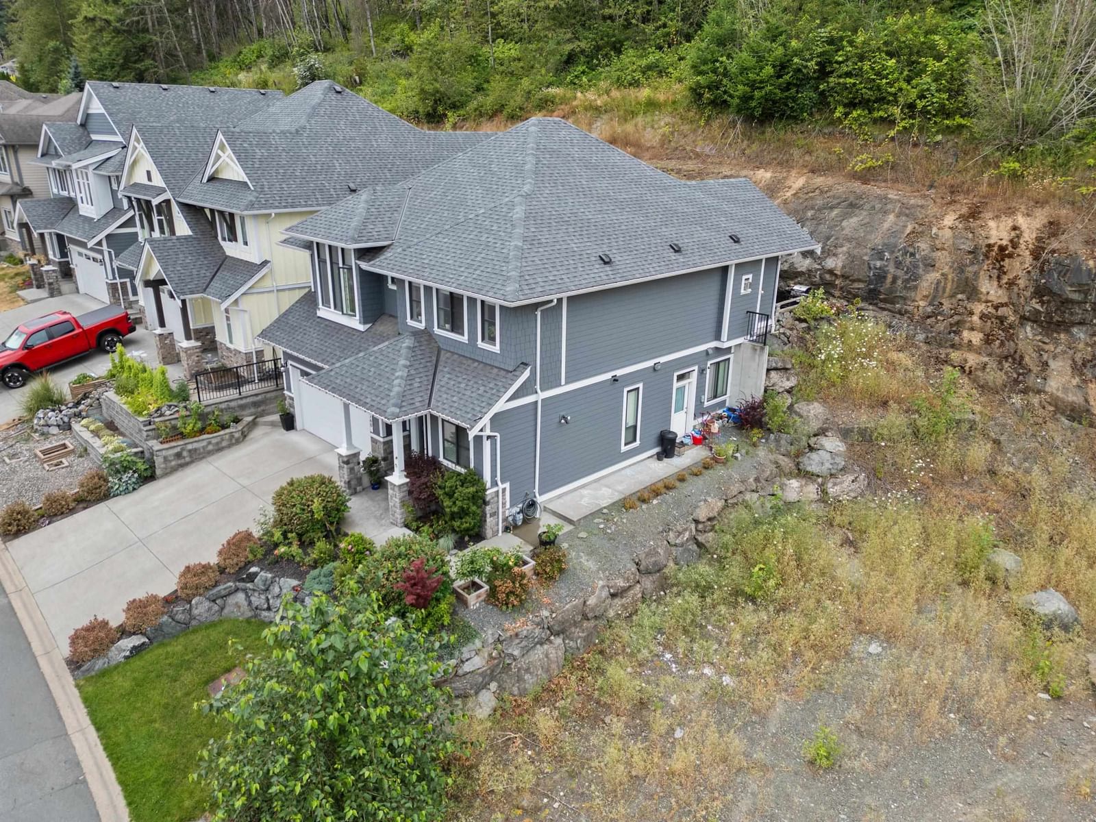 Listing Image 5