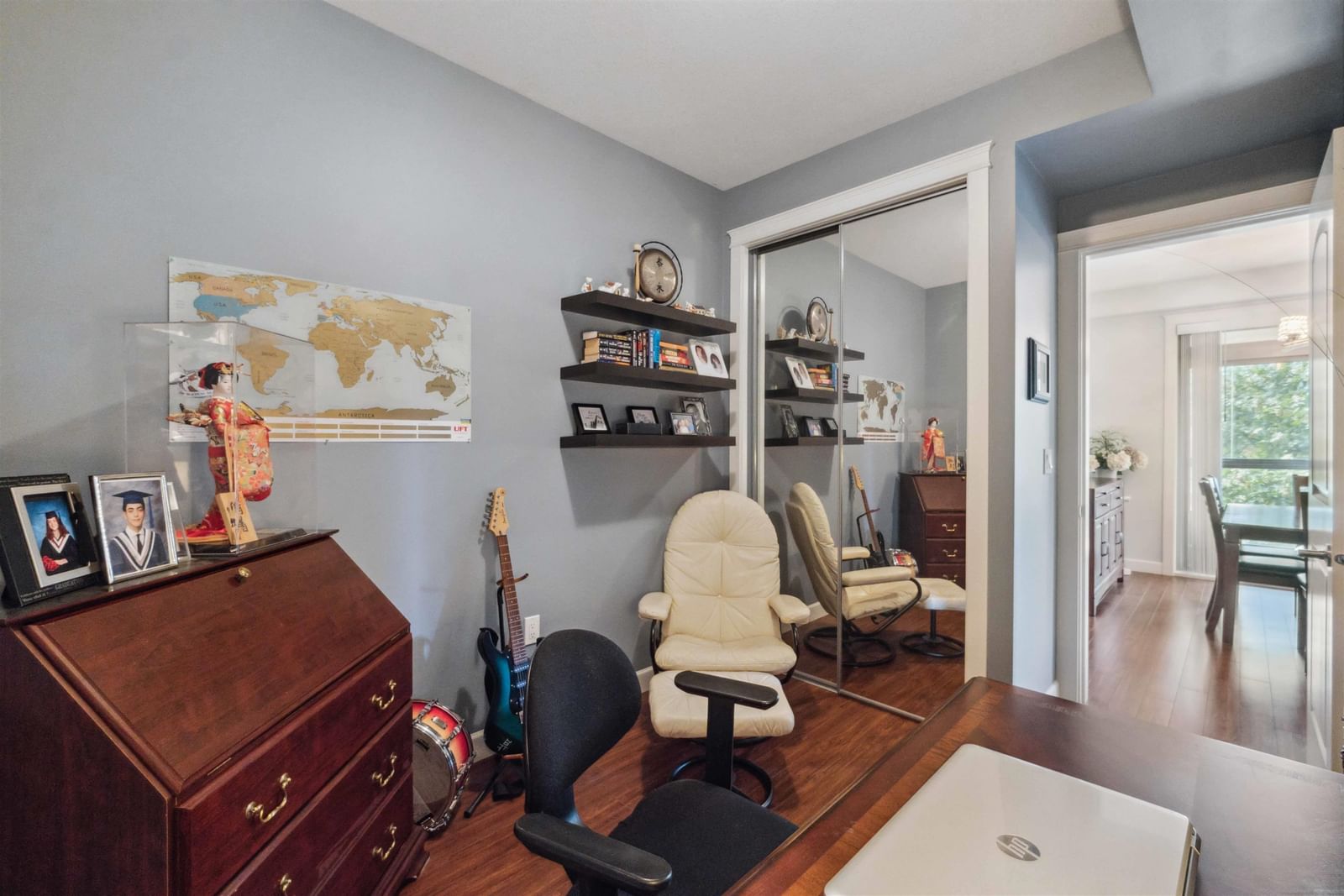 Listing Image 19