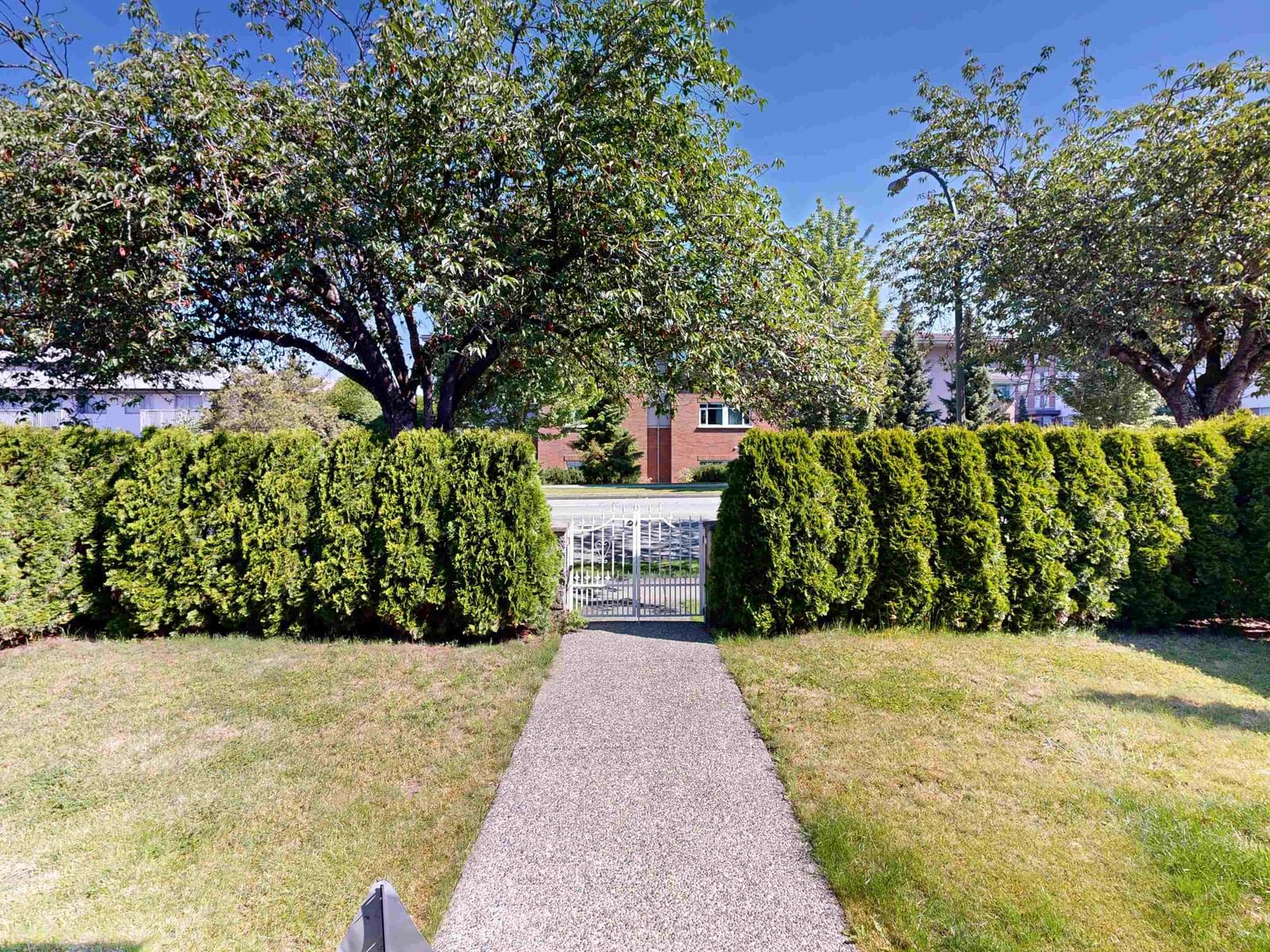 Listing Image 27