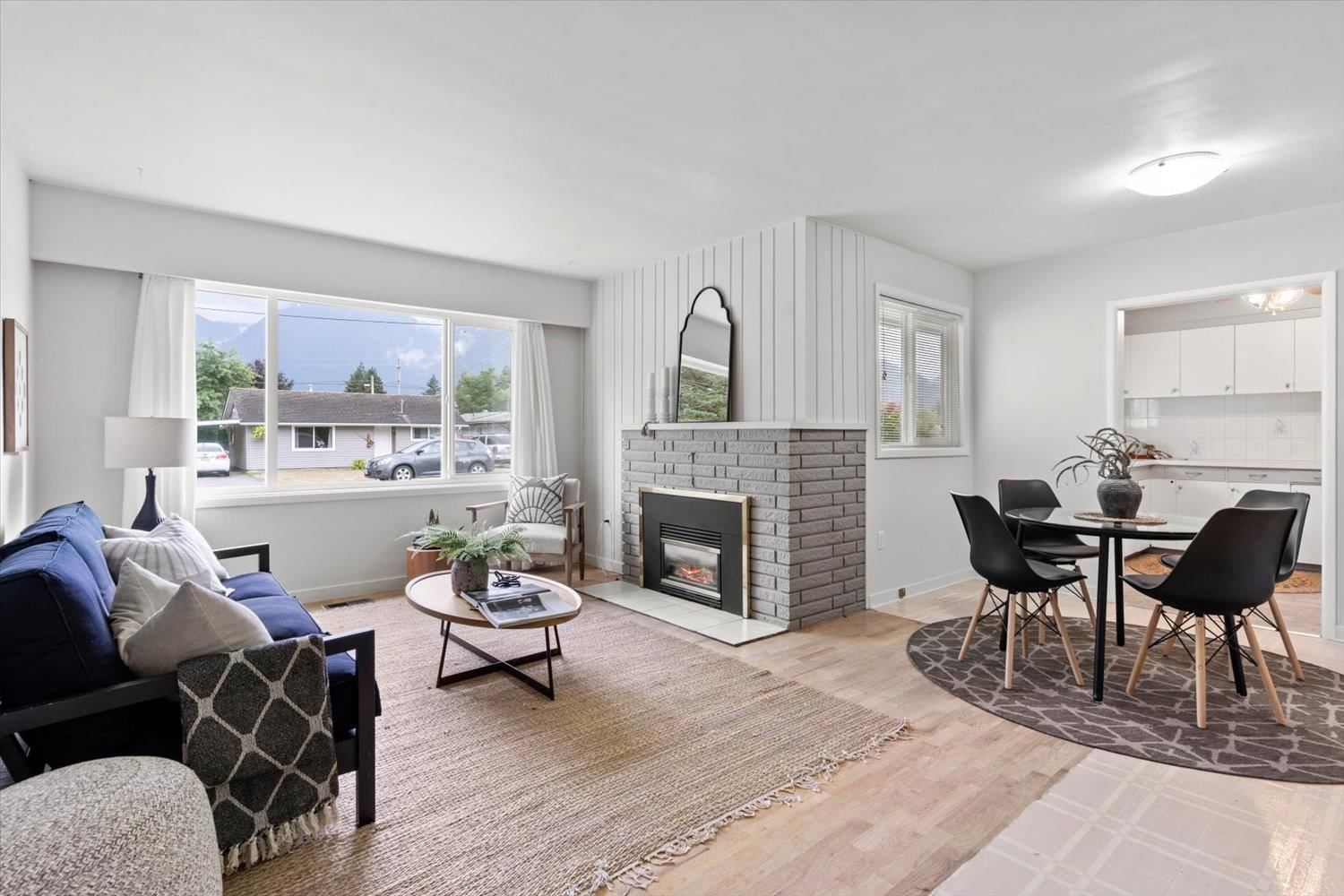 Listing Image 6