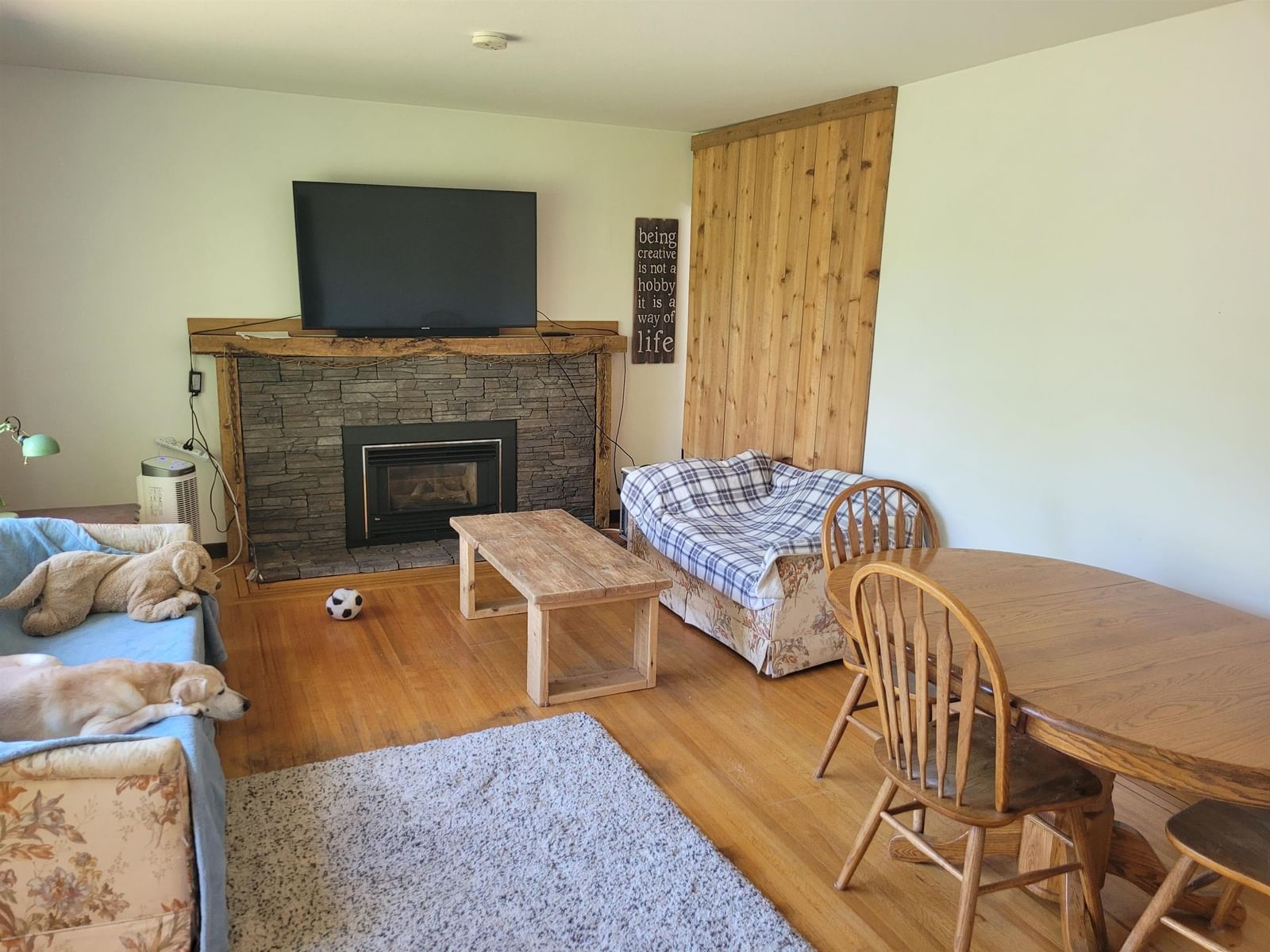 Listing Image 19