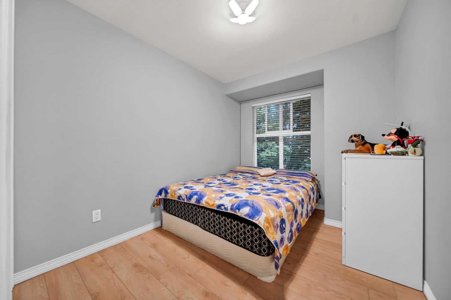 Listing Image 20