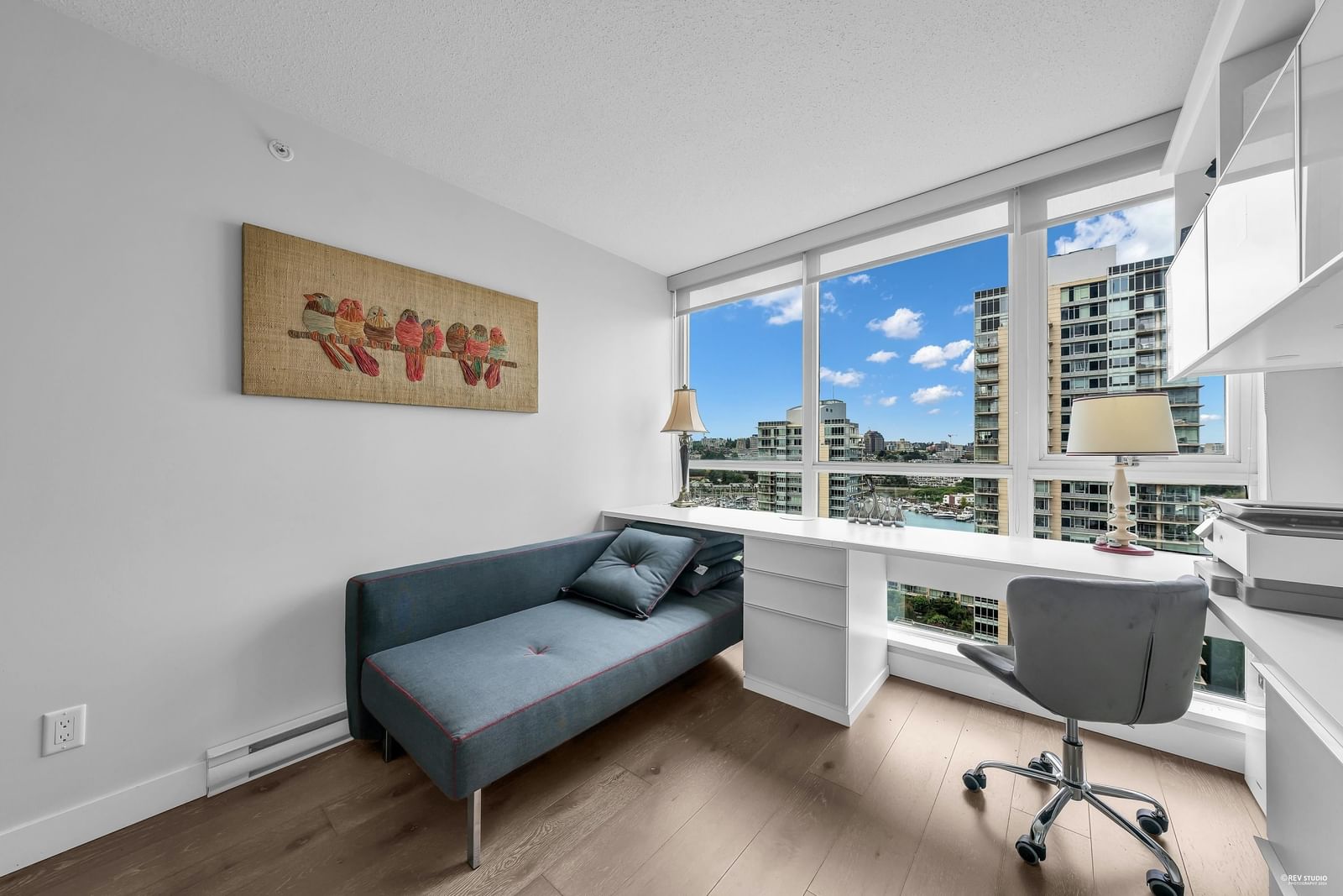 Listing Image 23