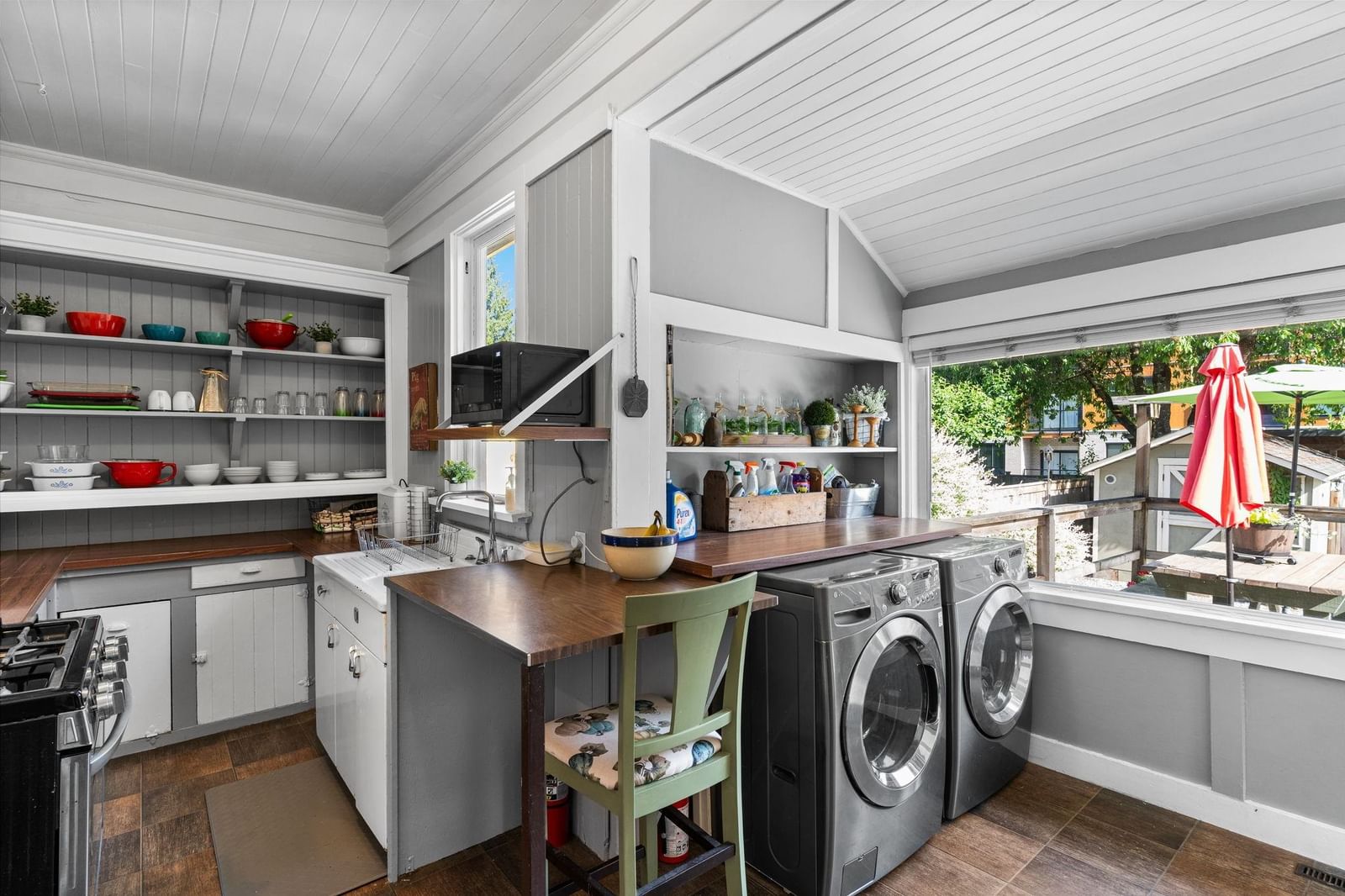 Listing Image 10