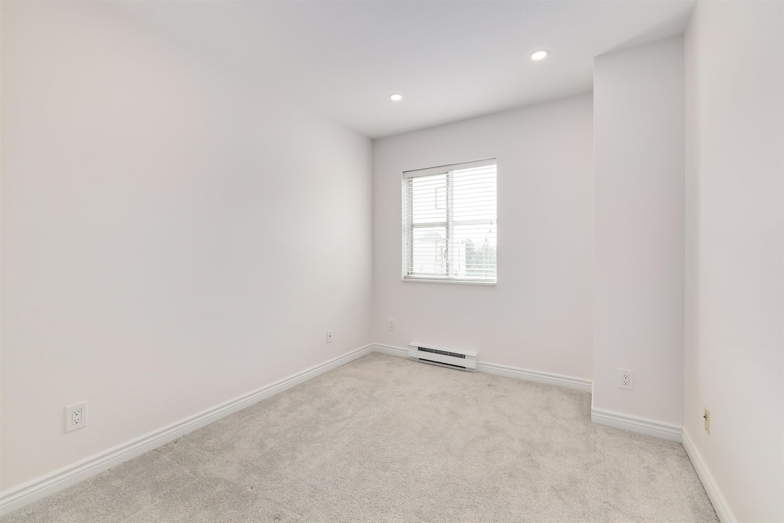 Listing Image 26