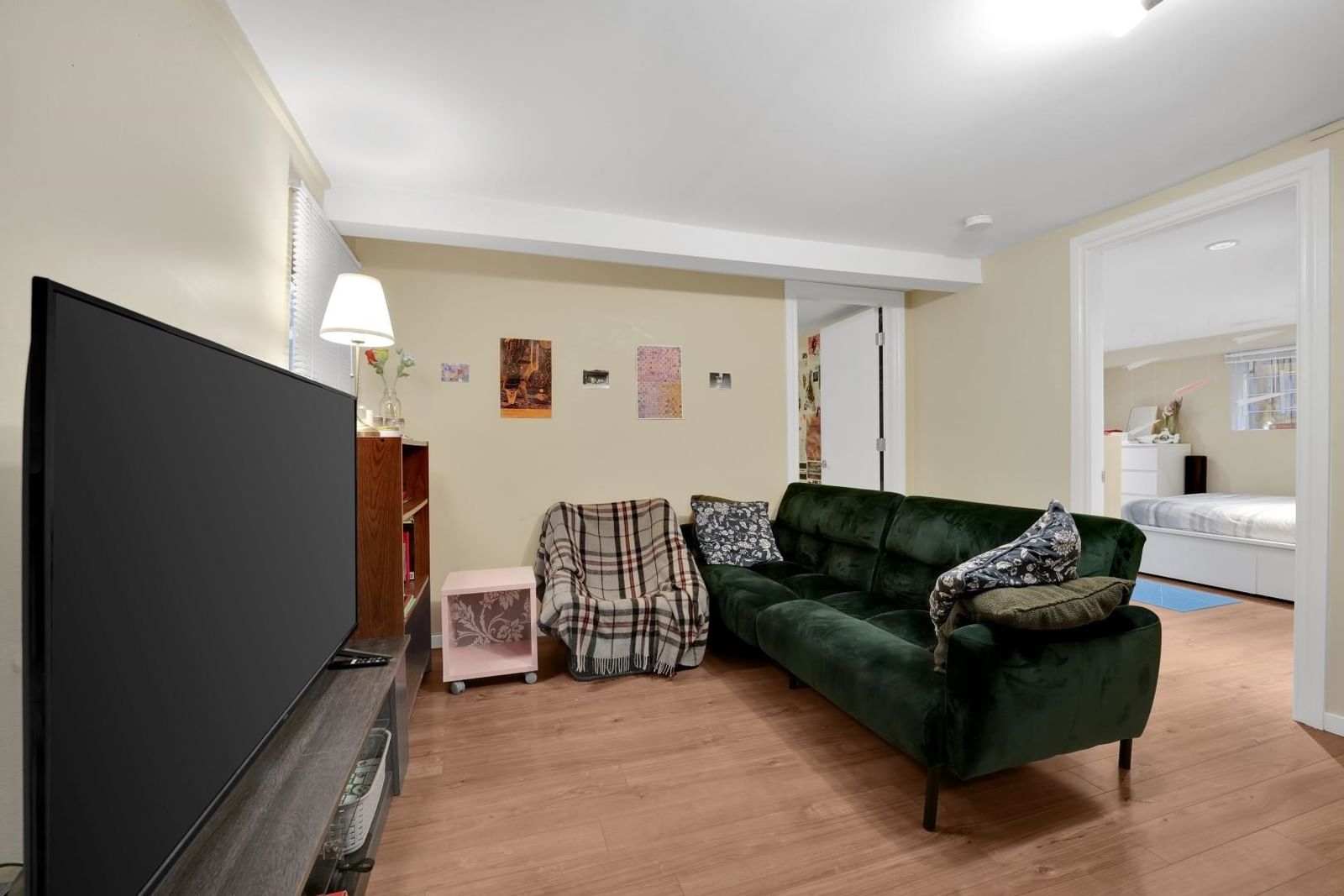 Listing Image 25